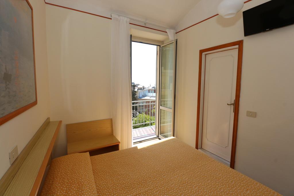 Hotel Villa Amelia Alassio Kamer foto