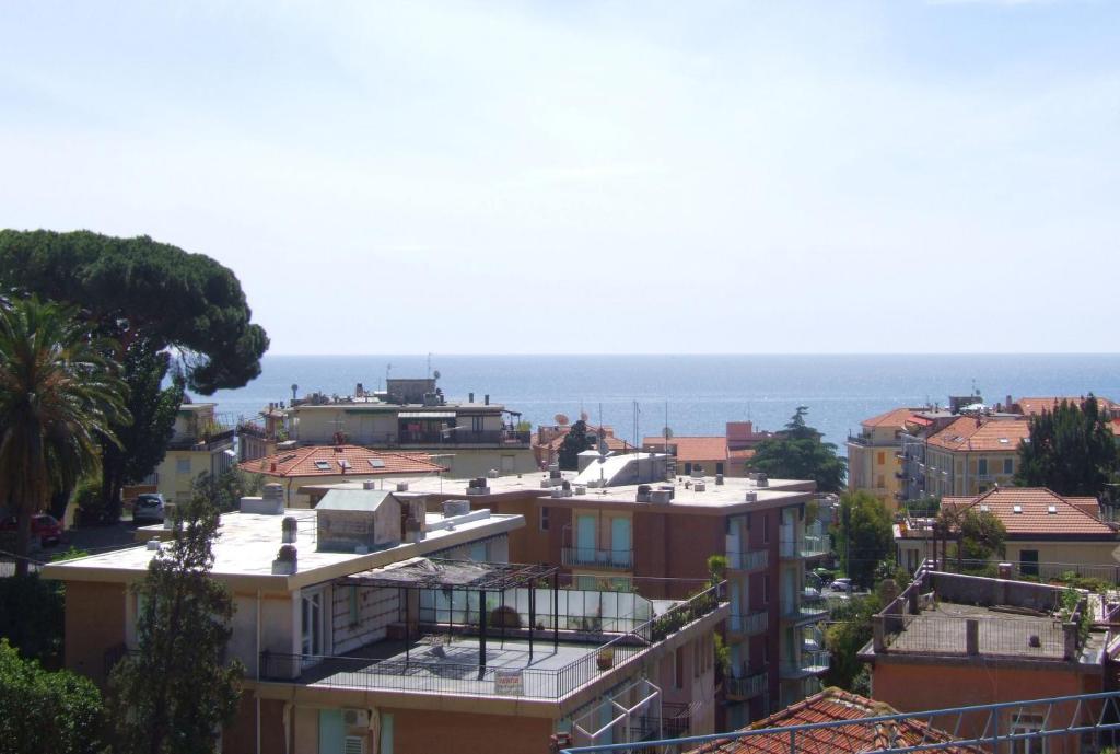 Hotel Villa Amelia Alassio Buitenkant foto